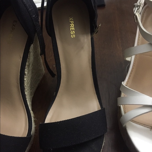 2 express sandals black and white in great shape - Picture 8 of 8